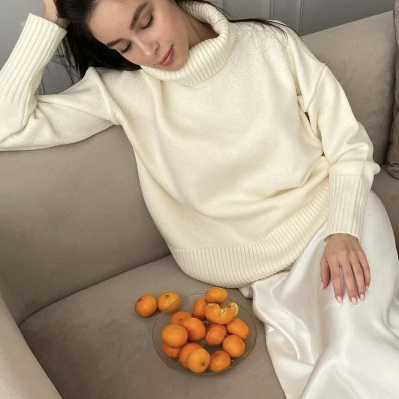 NOVELLE | KNITTED LOOSE TURTLENECK