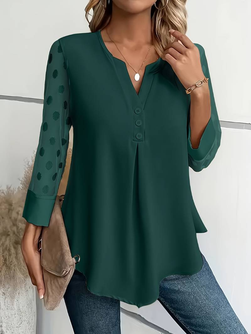 Samantha – Elegant long-sleeve top with pleated neckline