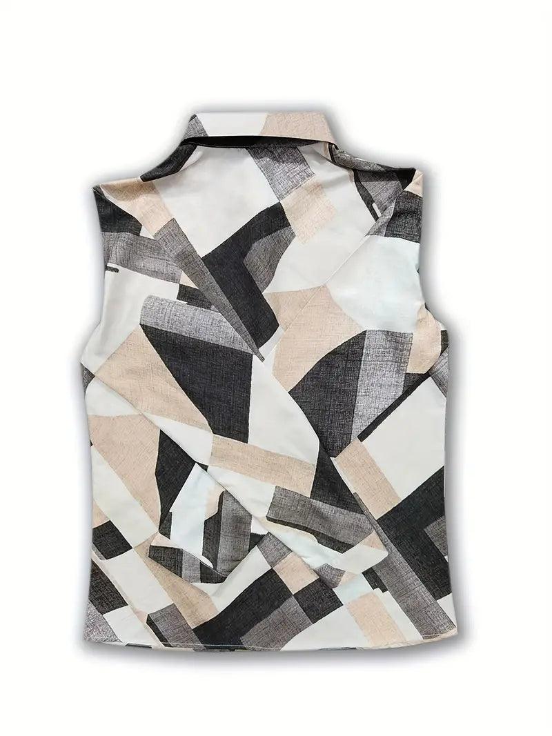 Trendy women's blouse with abstract pattern and button placket – Marlene