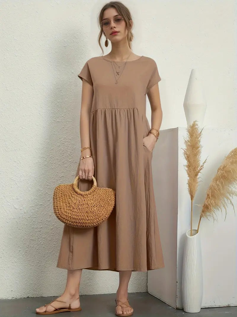 Lily – casual short-sleeve summer dress with round neckline and waist