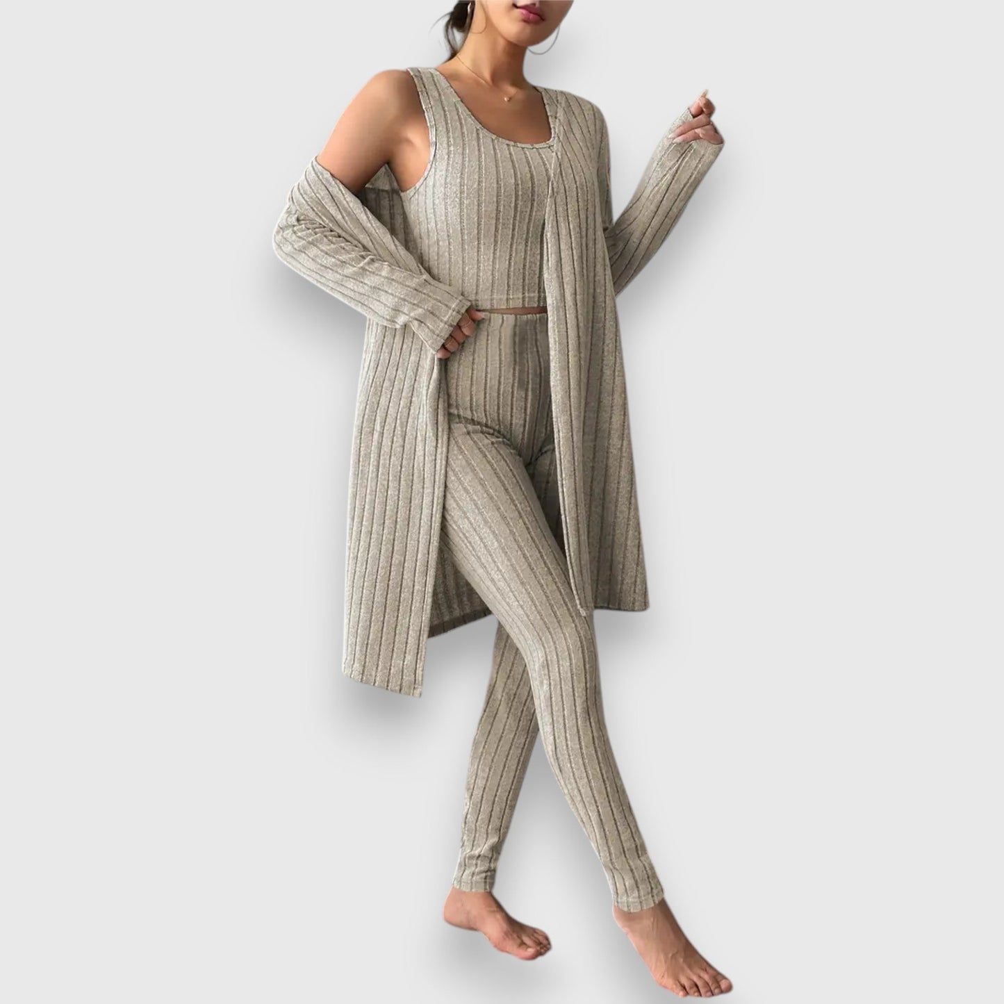 Gabriela – Elegant 3-piece Knitting Set