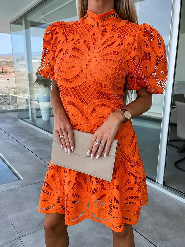 Arianwen - Elegant Lace Dress