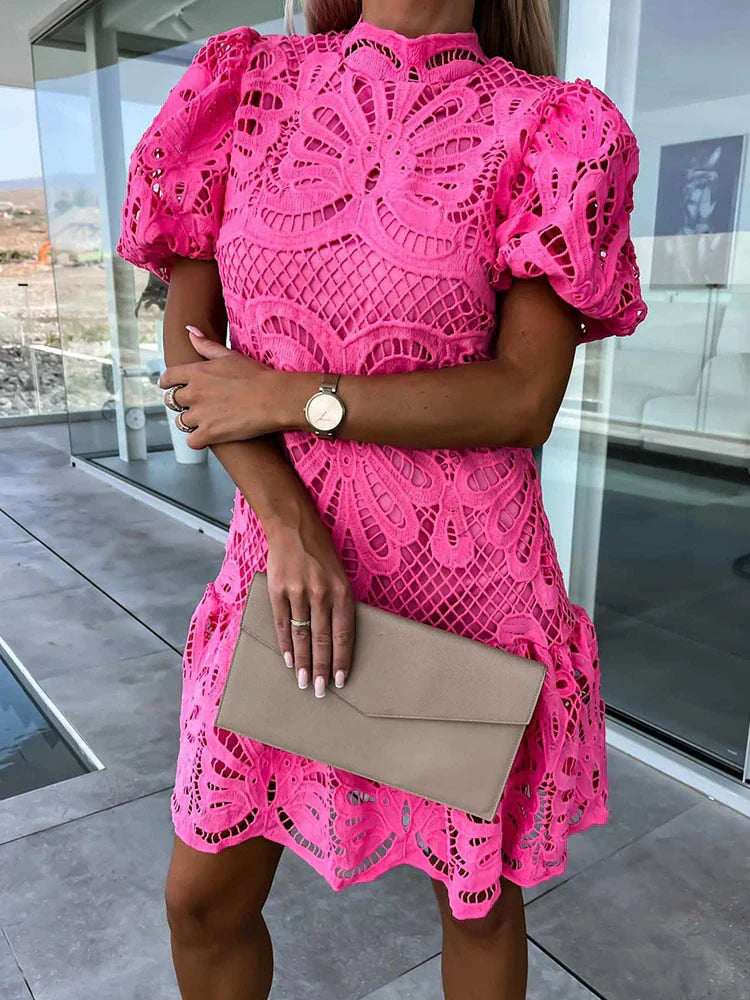 Arianwen - Elegant Lace Dress