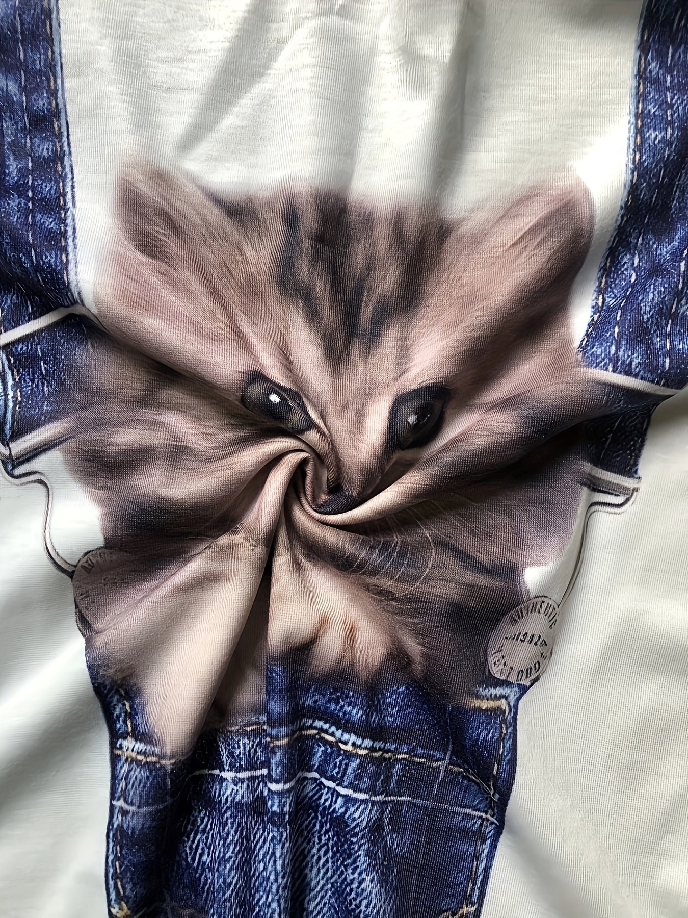 Cat Print T-Shirt with Trendy Color Block Details for Summer 2025 – Celeste