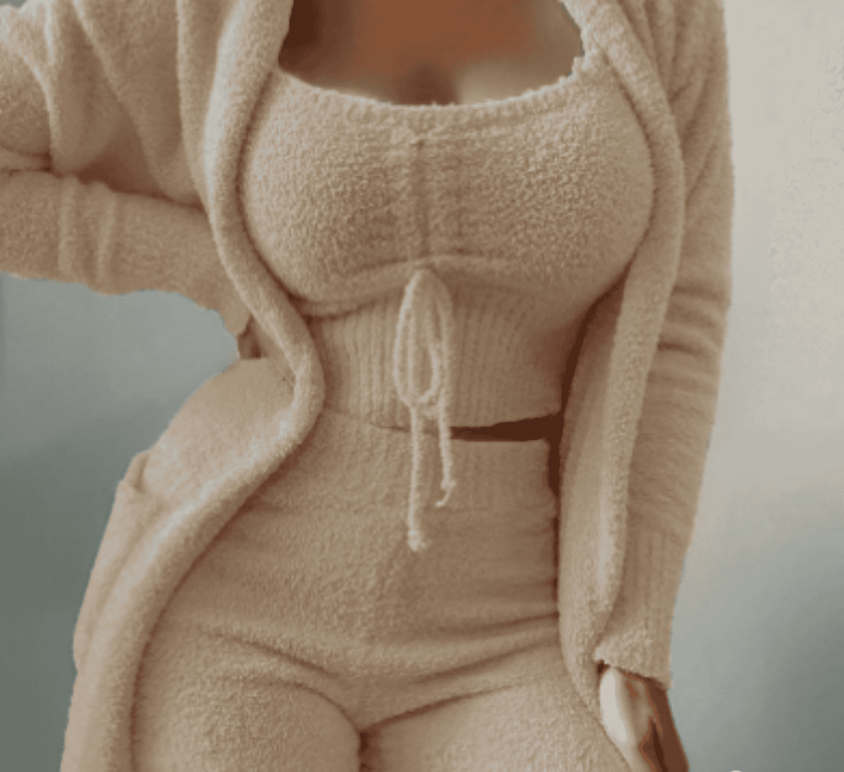 Warm 3-Piece Women's Clothing Set - Ariana