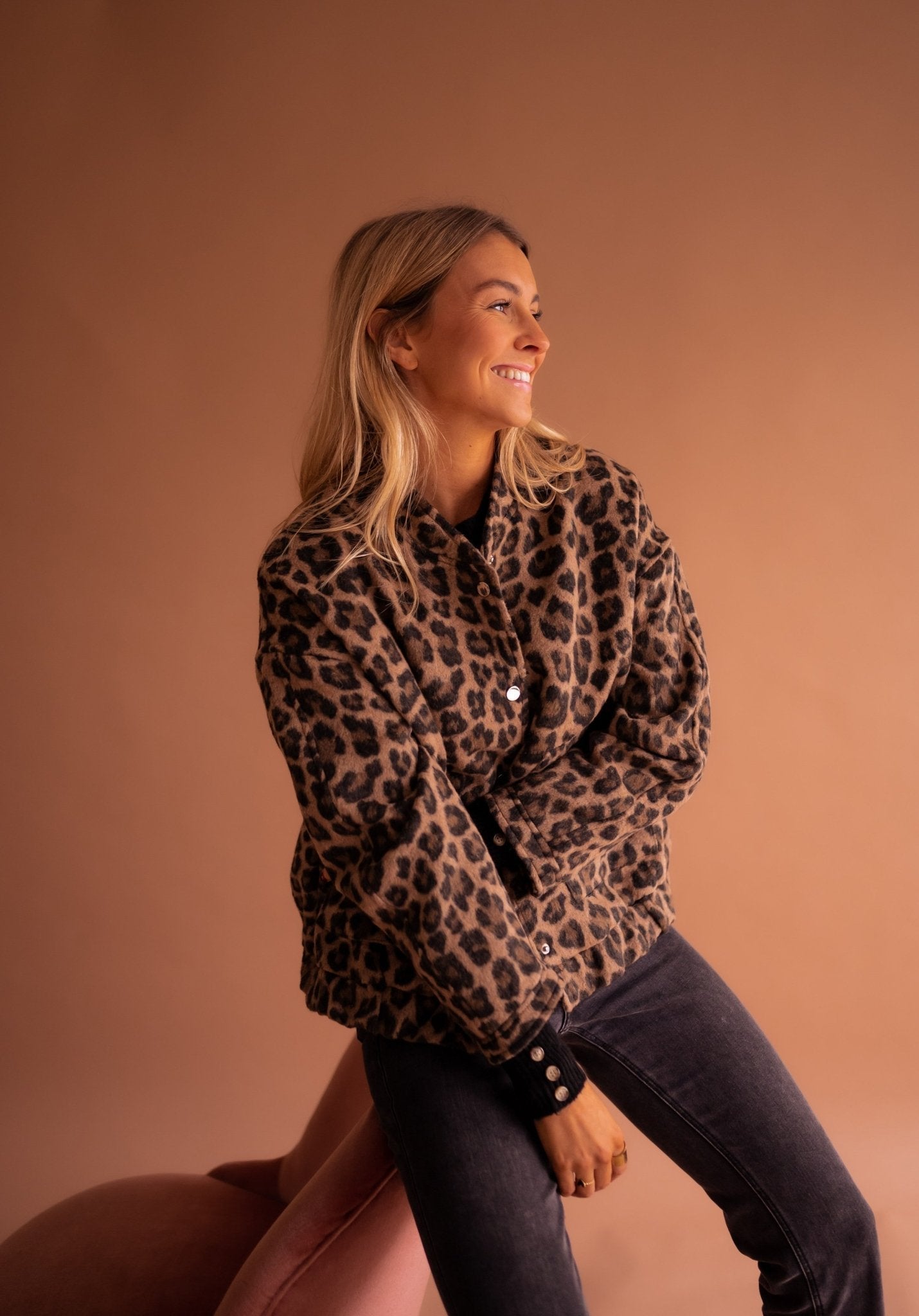 LEO | STYLISH LEOPARD PRINT JACKET