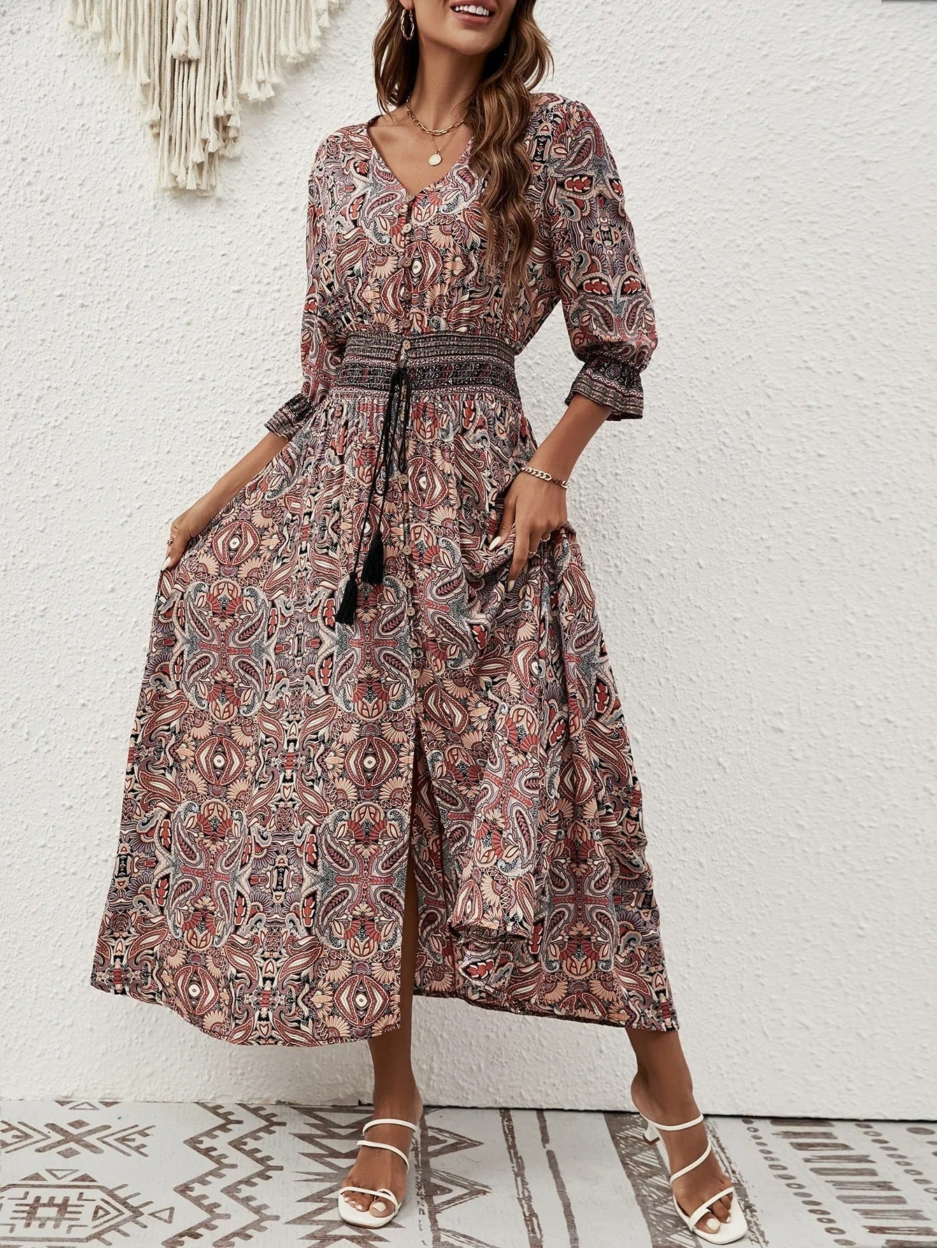 Liza - Printed dress with V-neckline