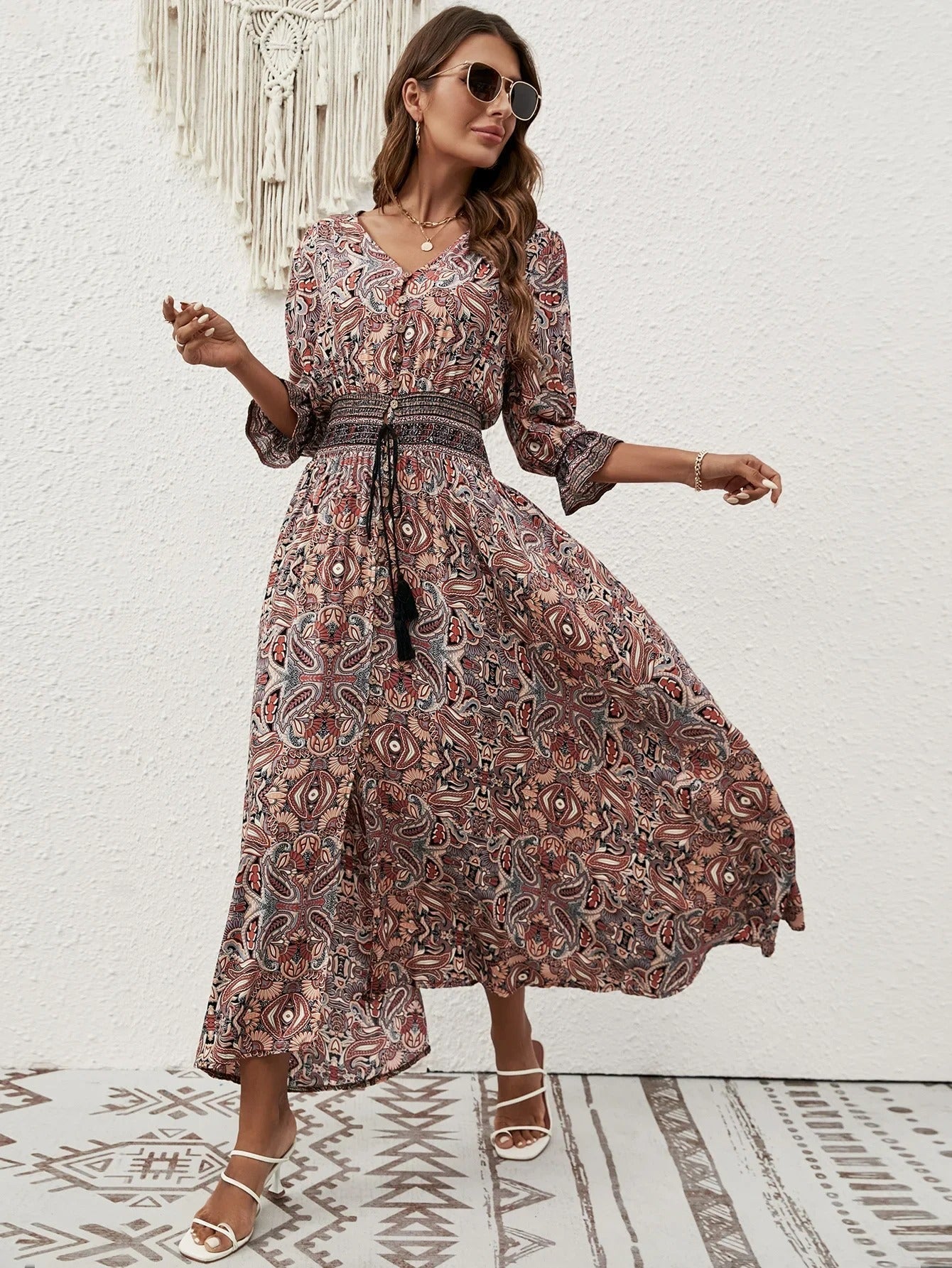 Liza - Printed dress with V-neckline