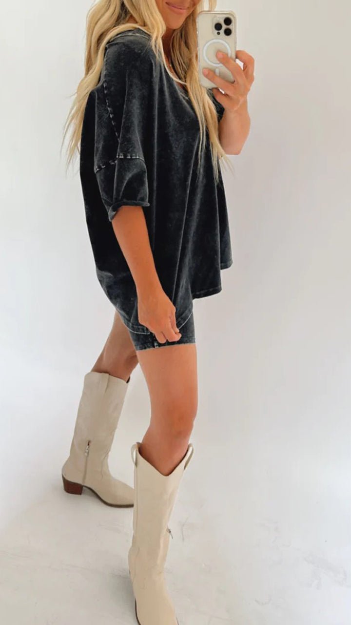 Amarra Lockeres T-Shirt and Shorts Set