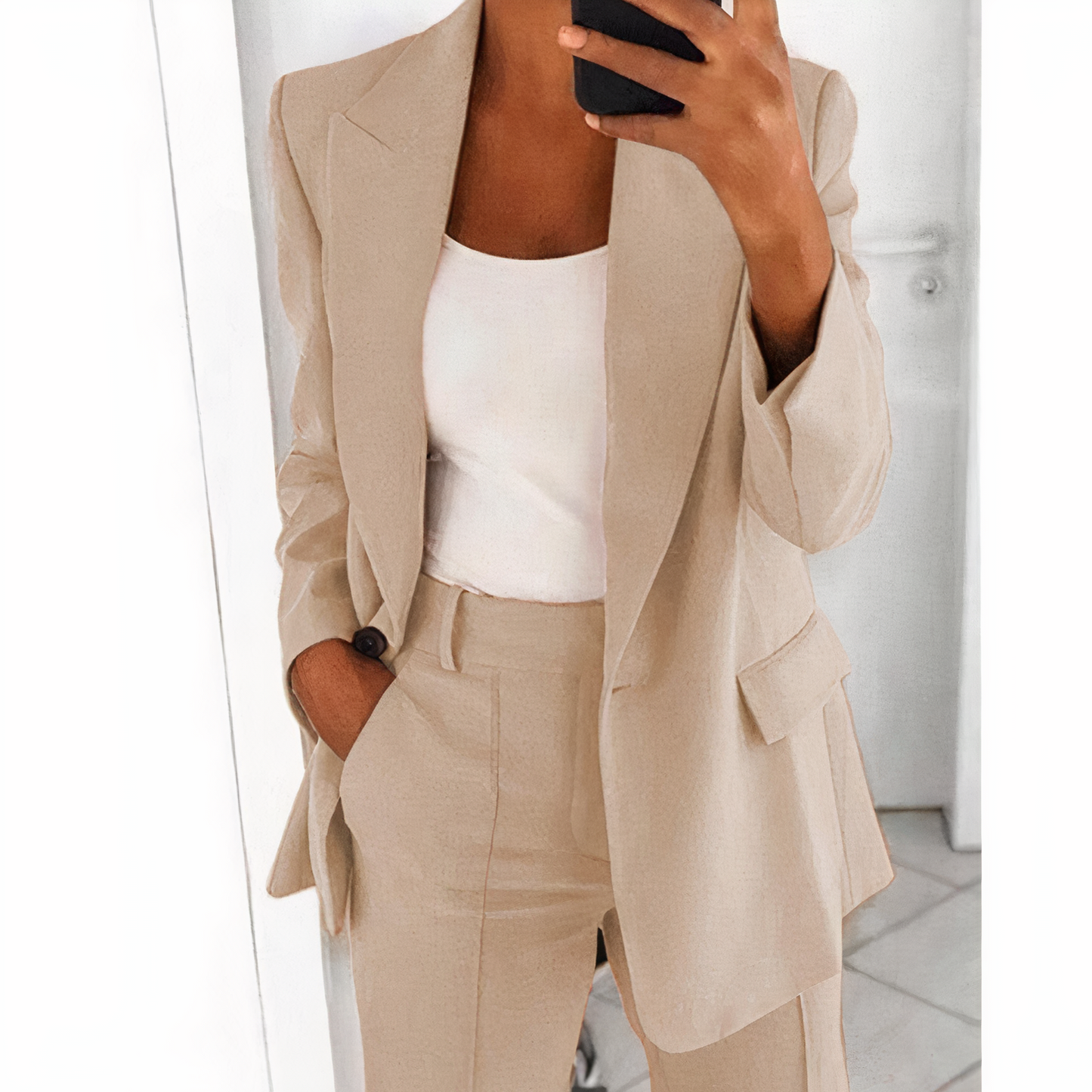 Trendy Blazer and Trouser Set for Women - Sanne