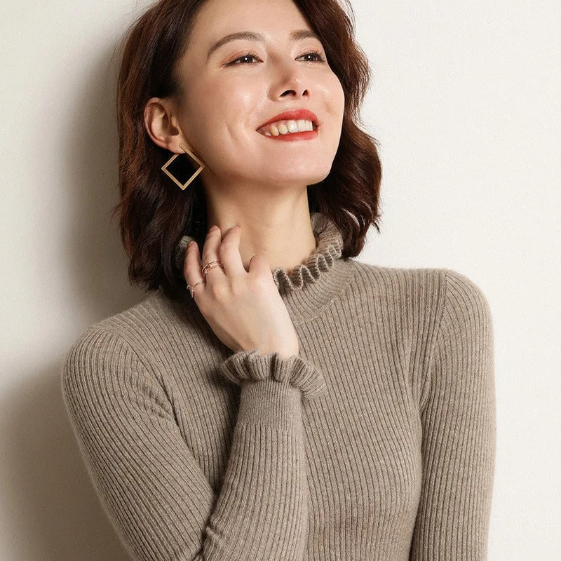 Marion - Knitted sweater with high collar