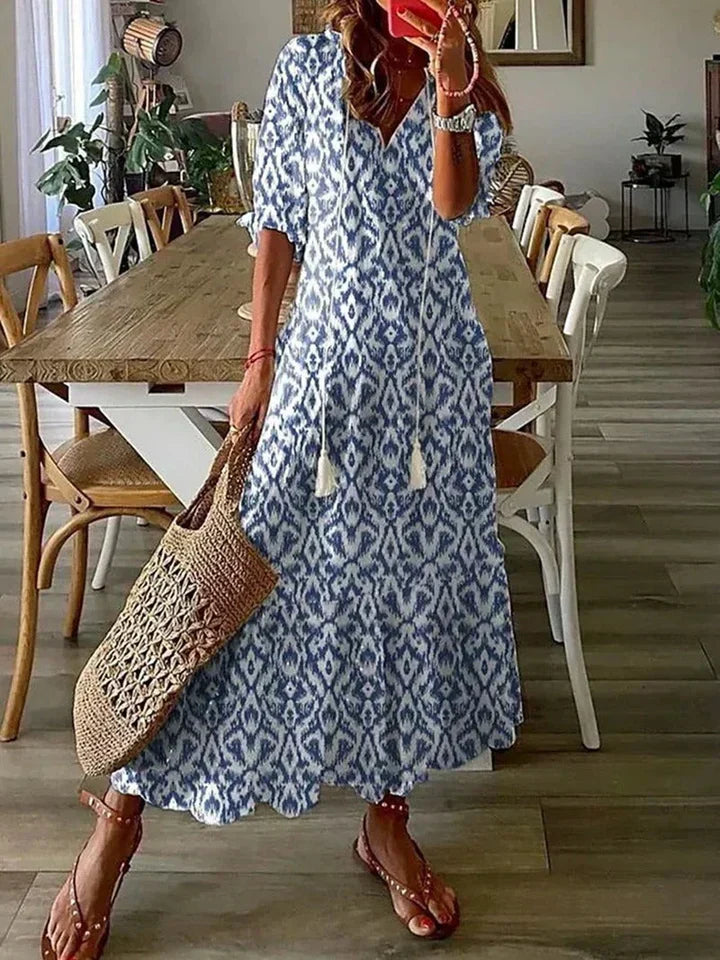Boho Maxi Dress in White with Floral Pattern – Breezy Summer Dress with V-Neck and Tassels