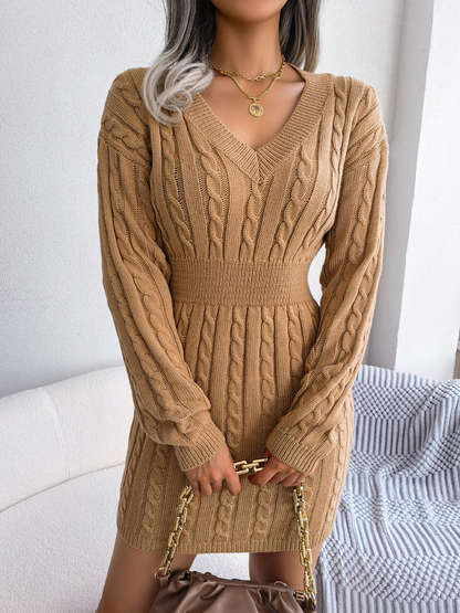 Harper - V-neck dress