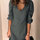 Jennilou - Casual dress with fixed V-neck
