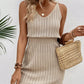 Rose - Knitted dress with V-neck
