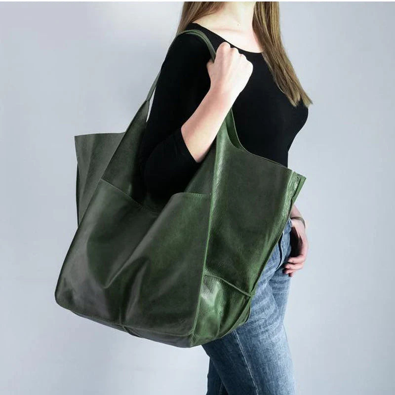 Oversized Vintage Leather Shoulder Bag for Women – Timeless Style Meets Everyday Functionality