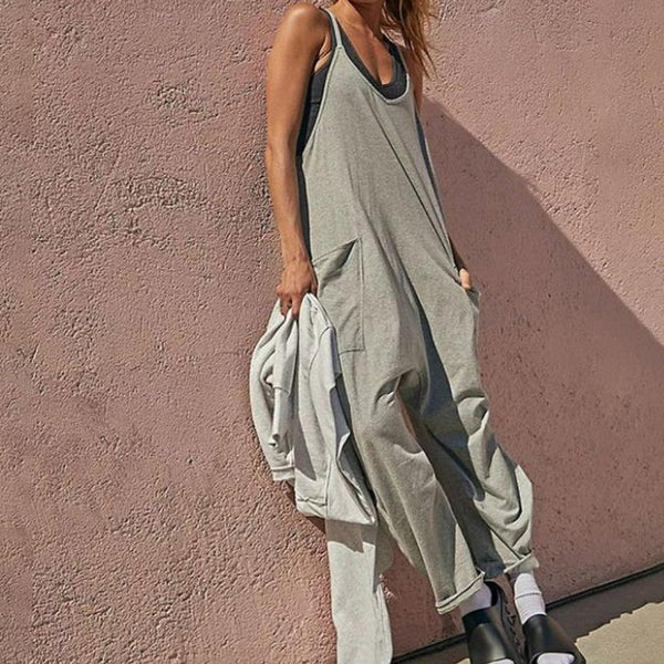 Alexandra - Jumpsuit with V-neck