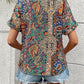 Elizabeth – Elegant blouse with paisley print and V-neck