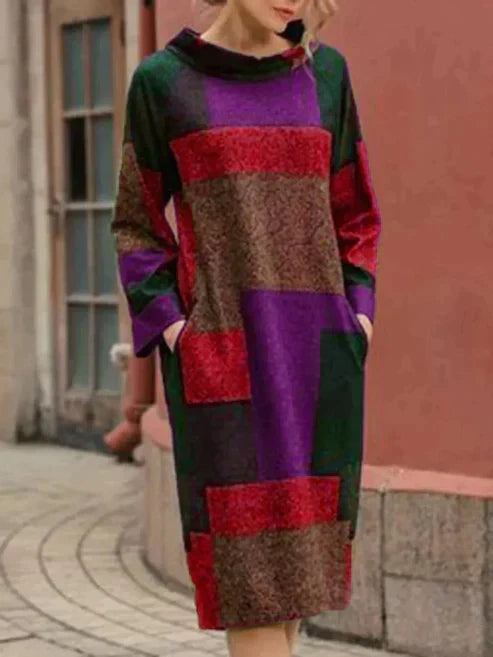 Pearl - Wide, mid-length dress with a vintage look