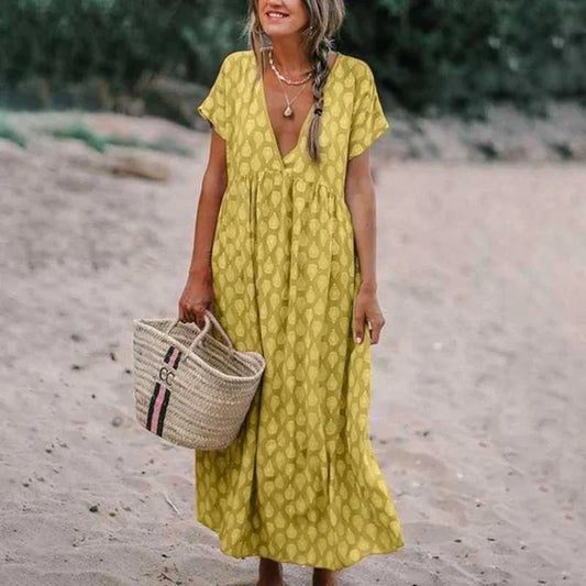 Boho Maxi Dress with V-Neck – Flowy Summer Dress with Print and Short Sleeves