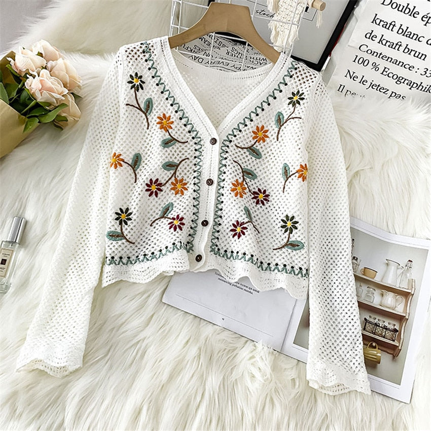 Long-sleeved floral cardigan