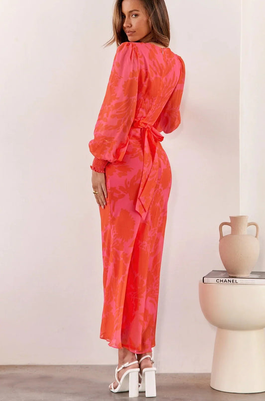 Nancy - Elegant dress with V-neckline