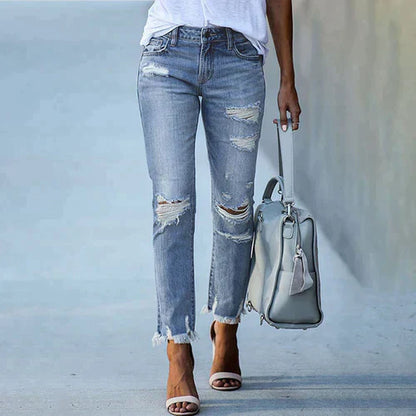 Brynn - Casual ripped jeans