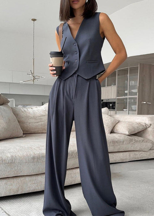 Elegant Sleeveless Blazer Set for Women