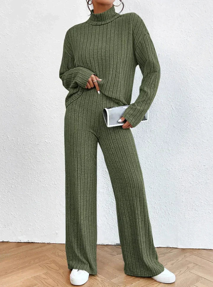 Alice - Knitted pants and turtleneck
