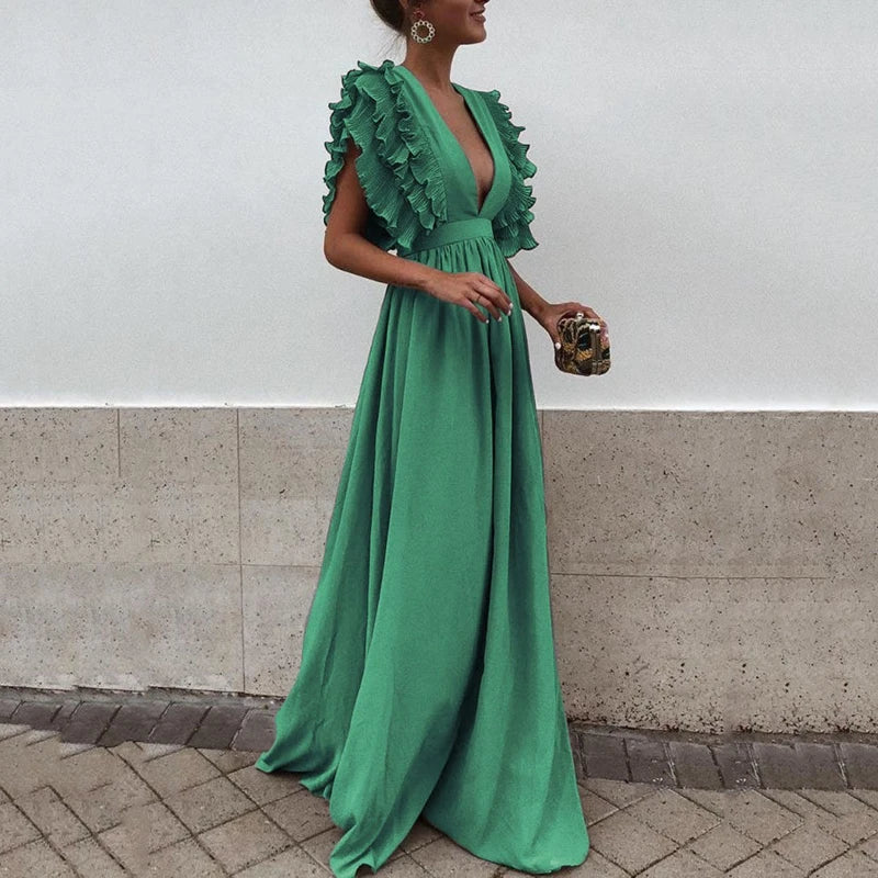 Kailey - Elegant dress with gathered sleeves
