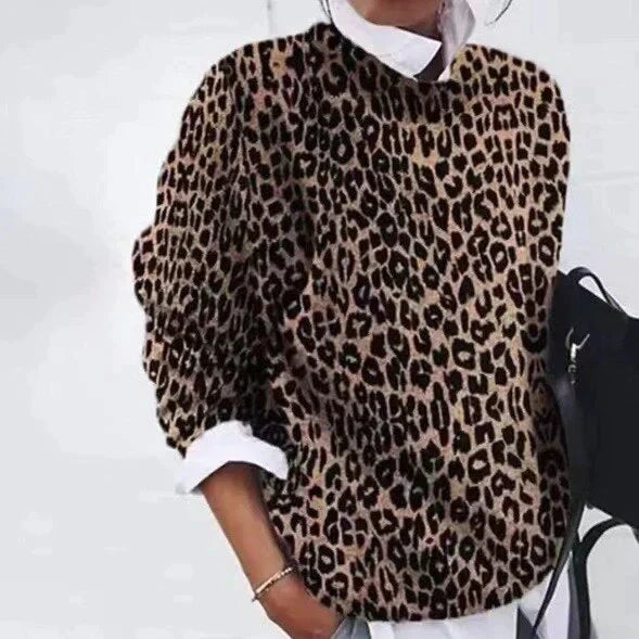 Olive - Elegant sweater with print