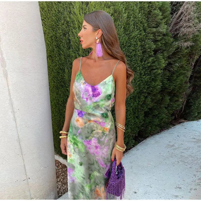 Anisten - Colorful, sexy maxi dress with halo dye print and detachable scarf