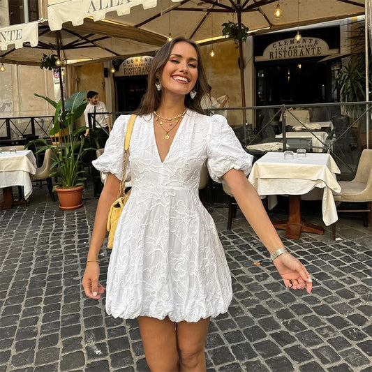 Lydia - Elegant white dress