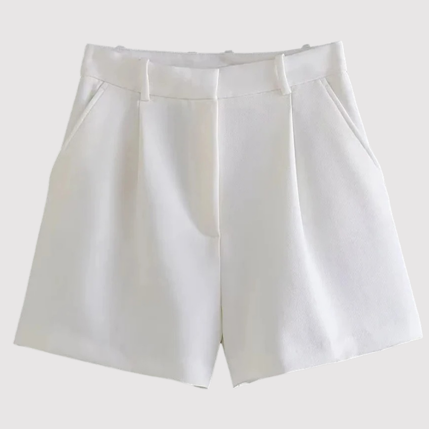 Dorothy - Fashionable high waisted shorts