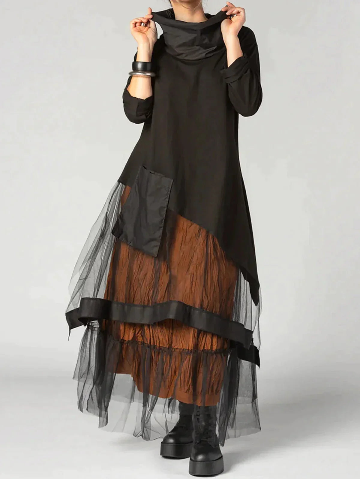 Corine - Patchwork dress with long sleeves and round neck