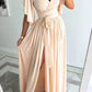 Fedelma - Elegant dress with V-neckline