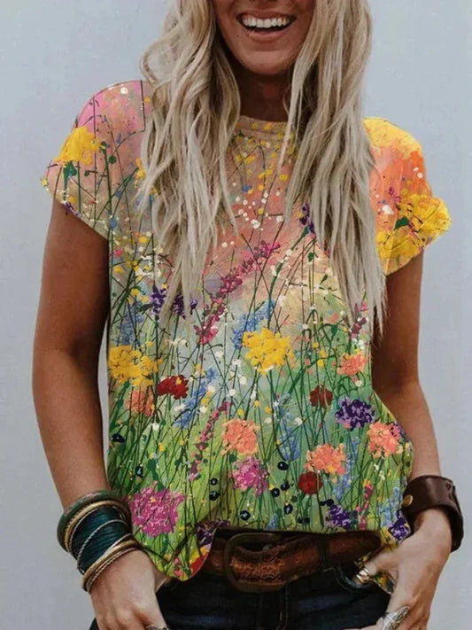 Sophia – Comfortable T-shirt with Floral Art Design