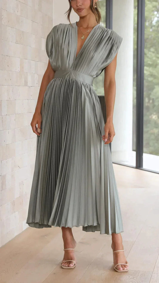Alexandra - Elegant sexy pleated dress