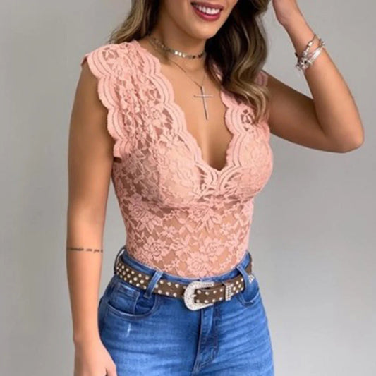 Shavini | Sleeveless Slim Fit Blouse - Chic & Versatile