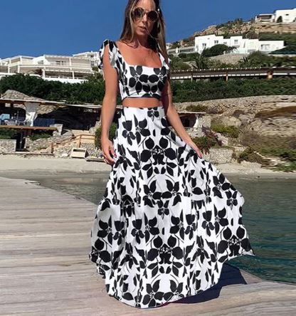 Pearl - Elegant two-piece summer set with boho print