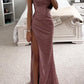 Sleeveless women's maxi dress with glitter surface for summer
