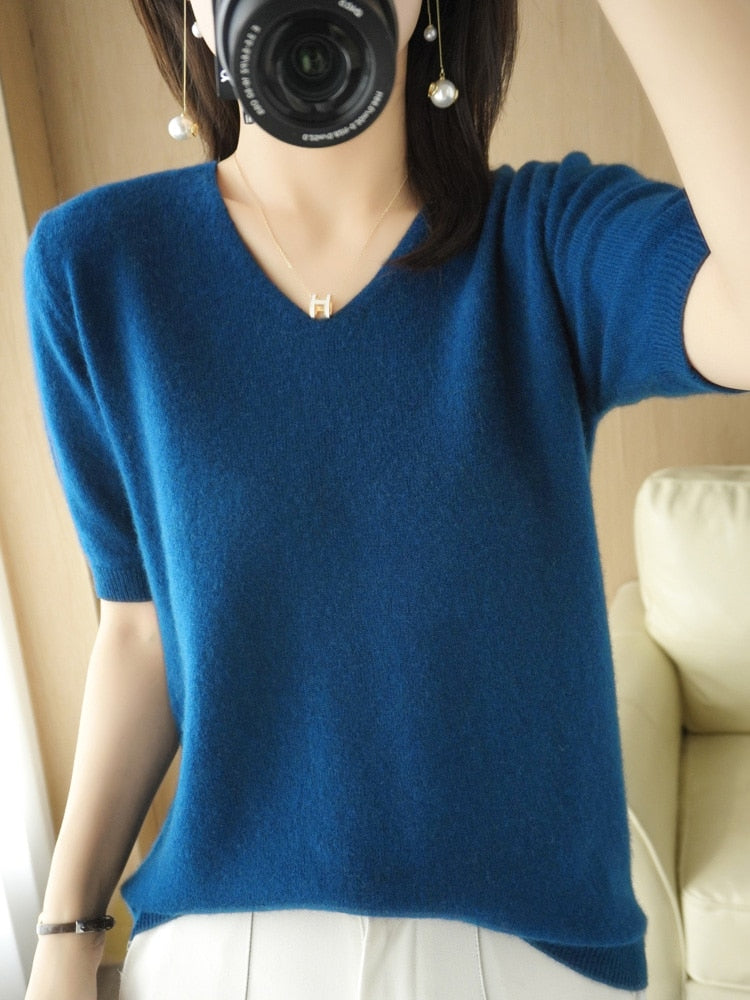 IsabelsShirt V-Neck Pullover
