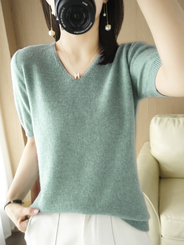 IsabelsShirt V-Neck Pullover