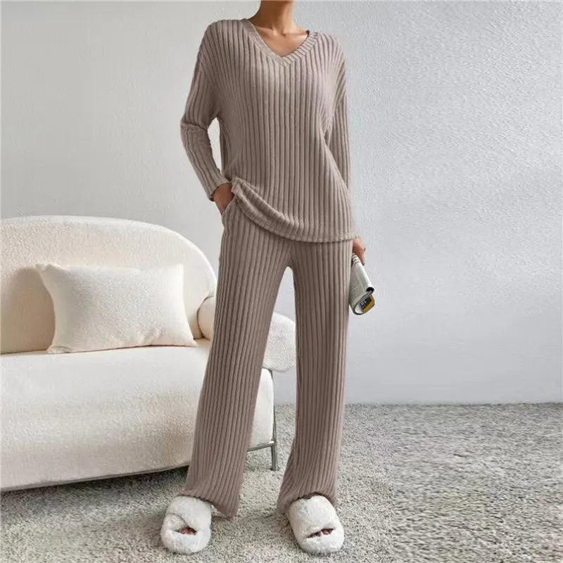Yara 2-Piece Lounge Set | Comfort and Style in the Outfit Set