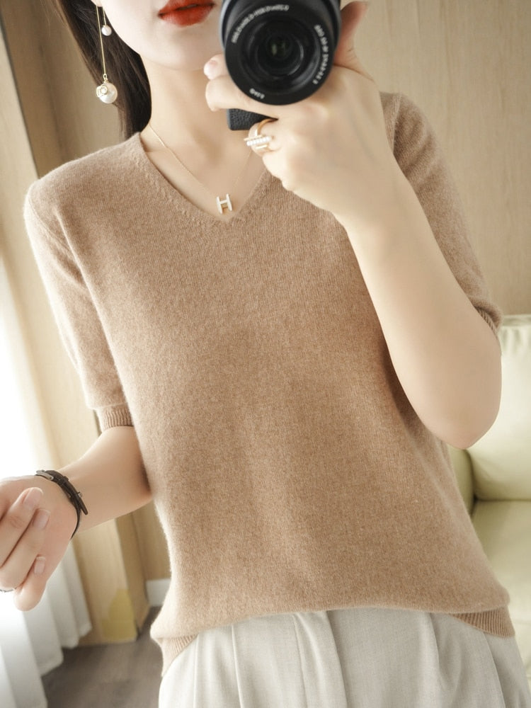 IsabelsShirt V-Neck Pullover