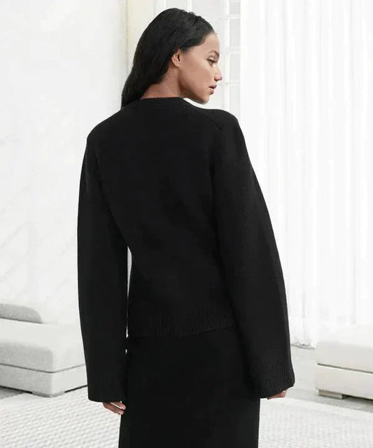 Kamari - stylish knitted soft cardigan