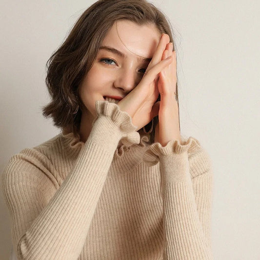 Marion - Knitted sweater with high collar