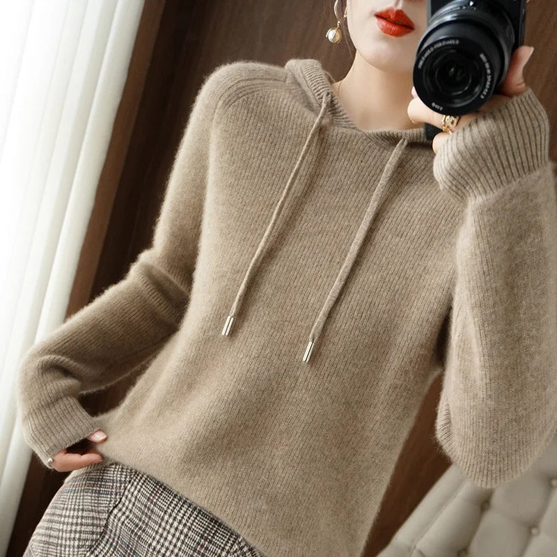Dorothy - Knitted sweater with hood